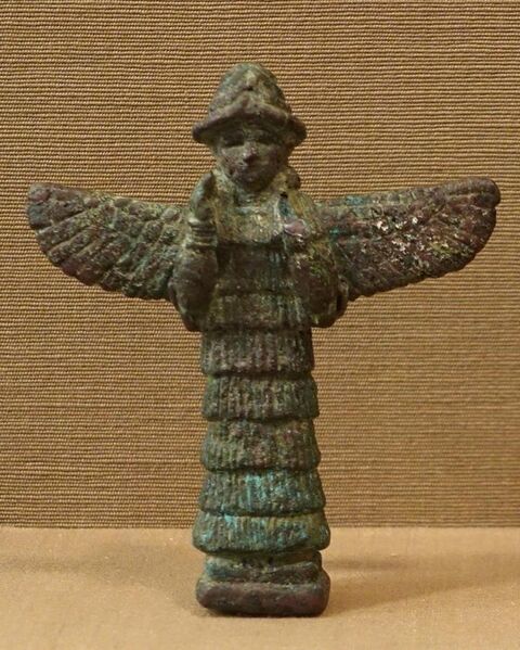 File:Lamma Goddess, Iraq, Isin-Larsa period, 2000-1800 BC, bronze, baked clay - Oriental Institute Museum, University of Chicago - DSC07287.jpg