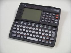 Psion Siena 512k 4f08.JPG