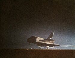 STS-61-C landing.jpg