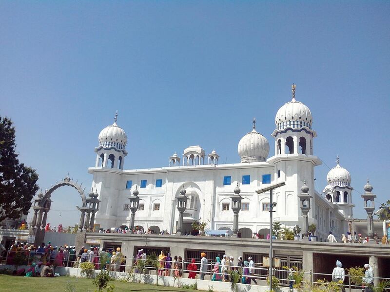 File:Gurudwara Panjokhra Sahib, Haryana.jpg