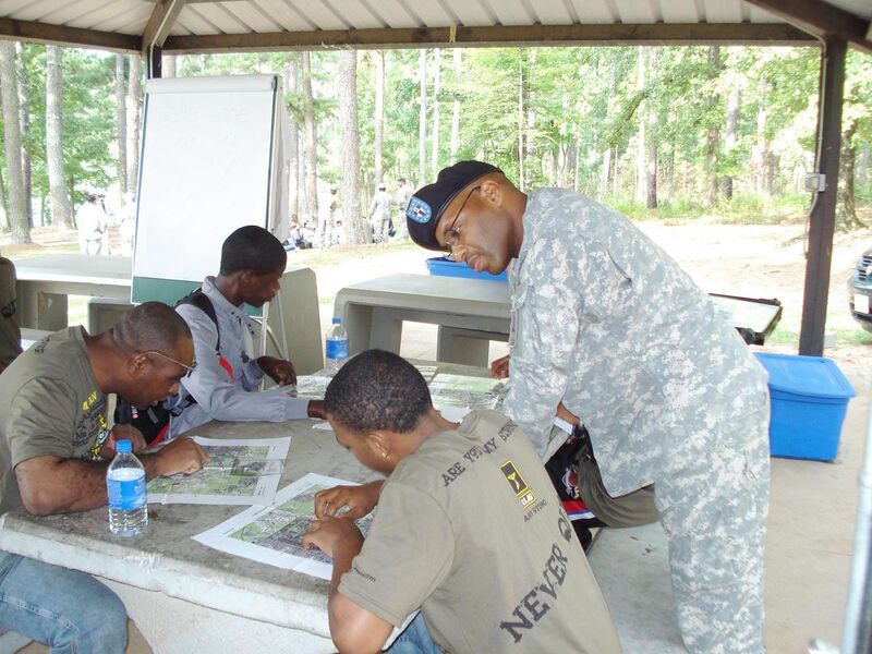 File:US Army 52782 Mentoring the next generation.jpg