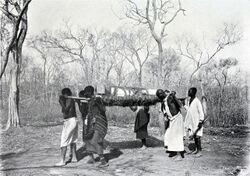 Am Tendaguru - Leben und Wirken einer deutschen Forschungsexpedition zur Ausgrabung vorweltlicher Riesensaurier in Deutsch-Ostafrika (1912) (17544648673).jpg
