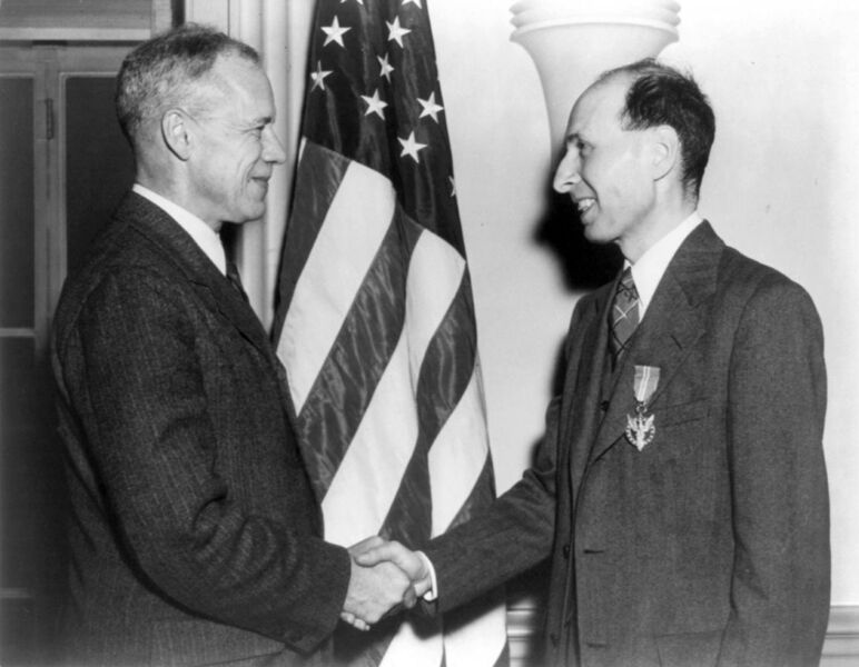 File:Eugene Wigner receiving Medal for Merit cph.3a38621.jpg