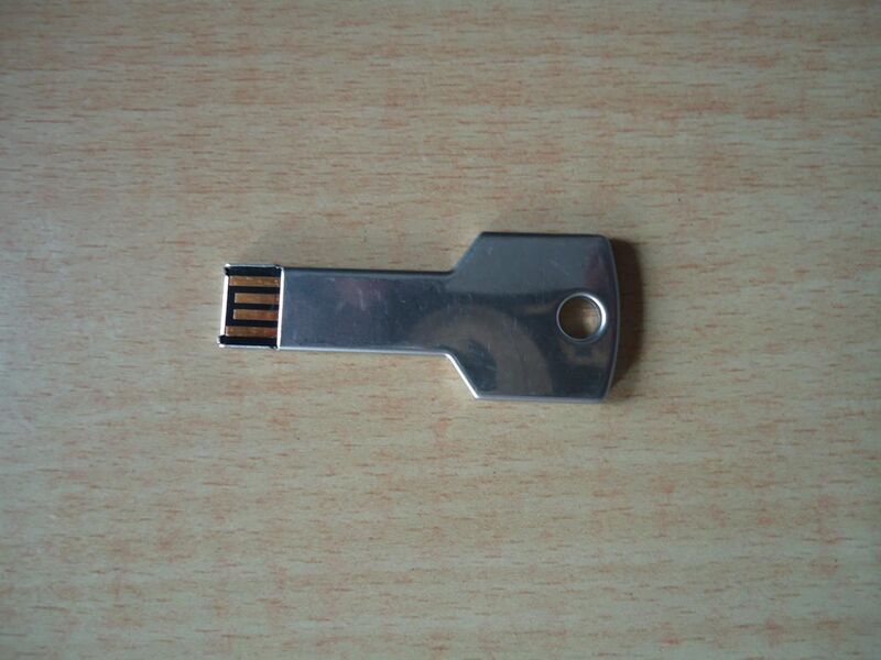 File:Pendrive Shape of key.JPG