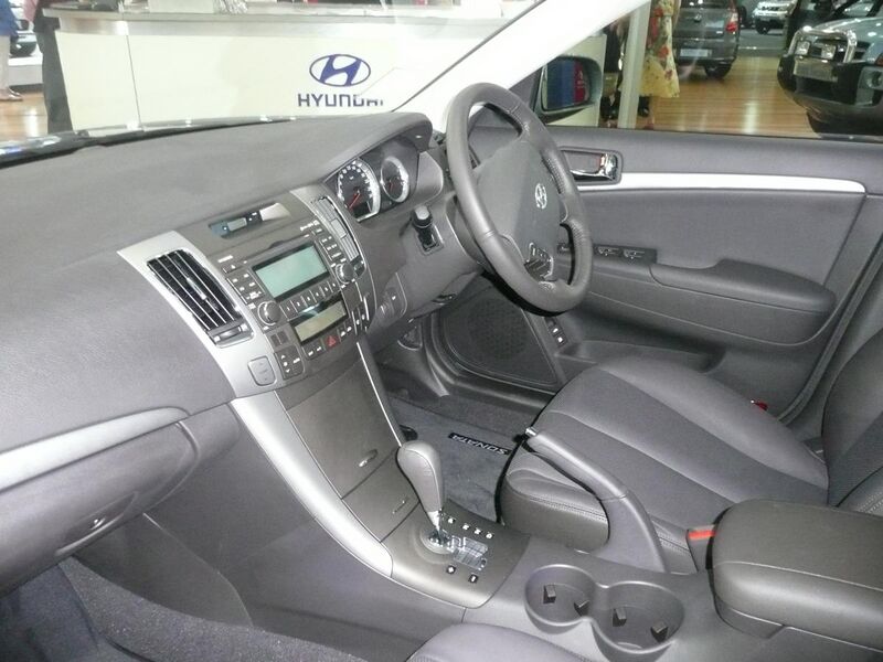 File:2008 Hyundai Sonata (NF MY09) Elite CRDi sedan 03.jpg