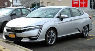 2018 Honda Clarity Touring Plug-in Hybrid 1.5L front 4.18.19.jpg