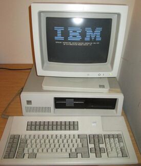 IBM 3270 PC with 122-key keyboard and 5272 colour monitor.