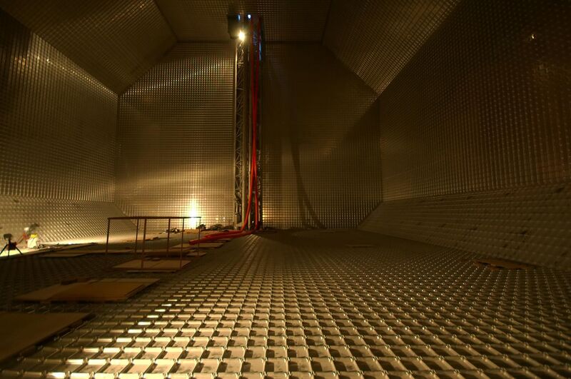 File:Liquid natural gas membrane tank.jpg