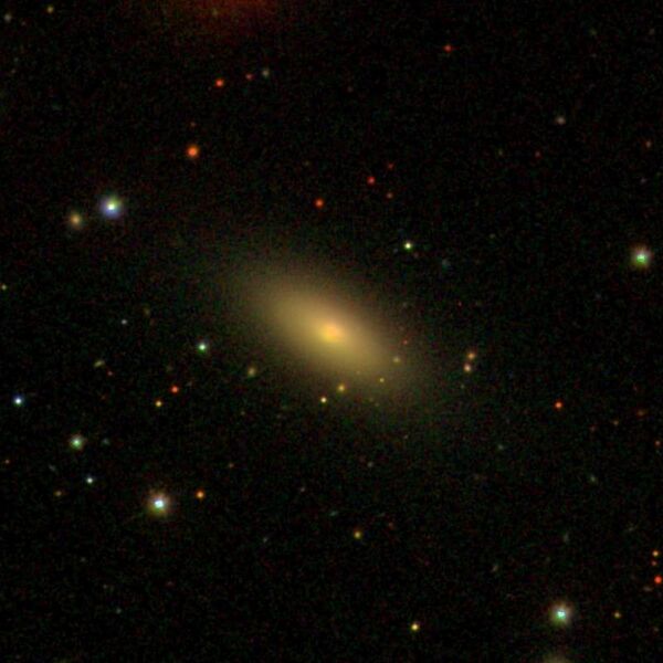 File:NGC528 - SDSS DR14.jpg