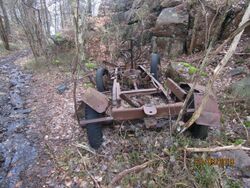 Plogging find car wreck Gothenburg Sweden March21 2019.jpg