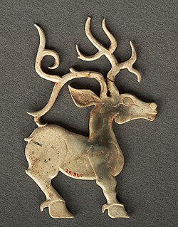 Standing deer (2), Western Zhou, 11-9th century BCE.jpg