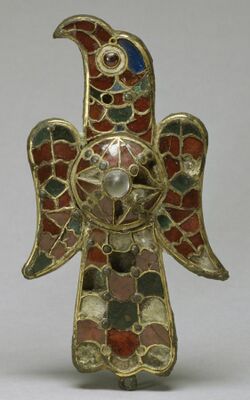 Visigothic - Pair of Eagle Fibula - Walters 54421, 54422 - Group (cropped).jpg