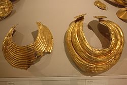 Gold collars ( 800-700 BC) from from Tonyhill in Co Limerick (left) and Co Clare (right).jpg