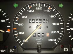 Metric speedometer from a 1992 Euro-spec Passat B3.jpg