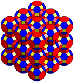 Omnitruncated cubic honeycomb-2.png