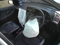 Peugeot 306 airbags deployed.jpg