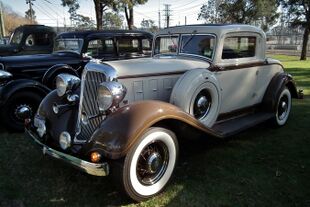 1933 Chrysler Royal Eight coupe (5987431032).jpg