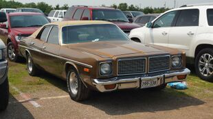 1975 Dodge Coronet Custom.jpg