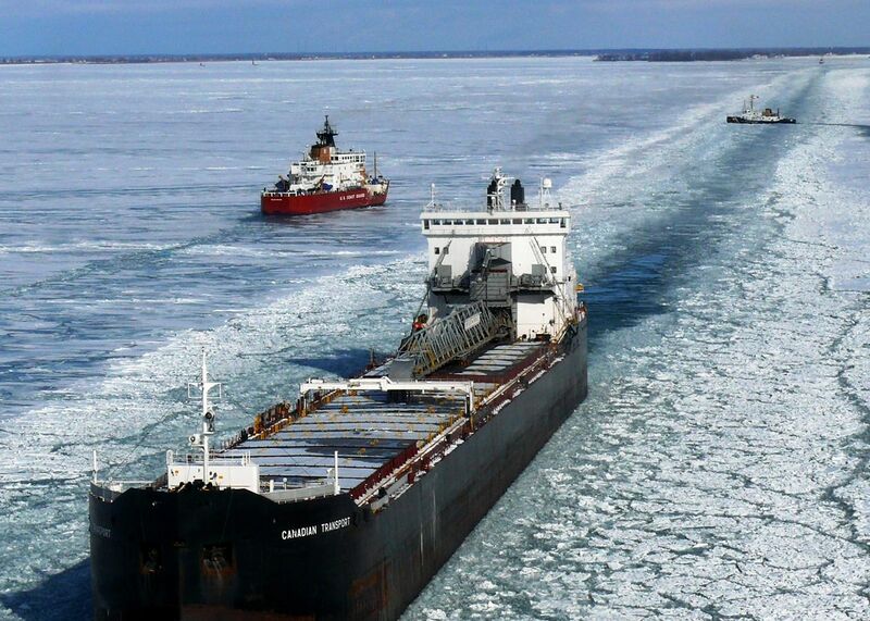 File:Frozen Lake Huron- icebreakers and commercial vessels.jpg