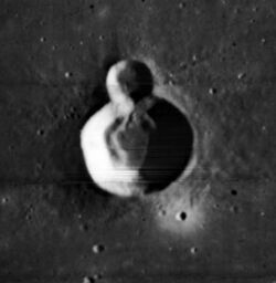 Heis crater 4139 h1.jpg