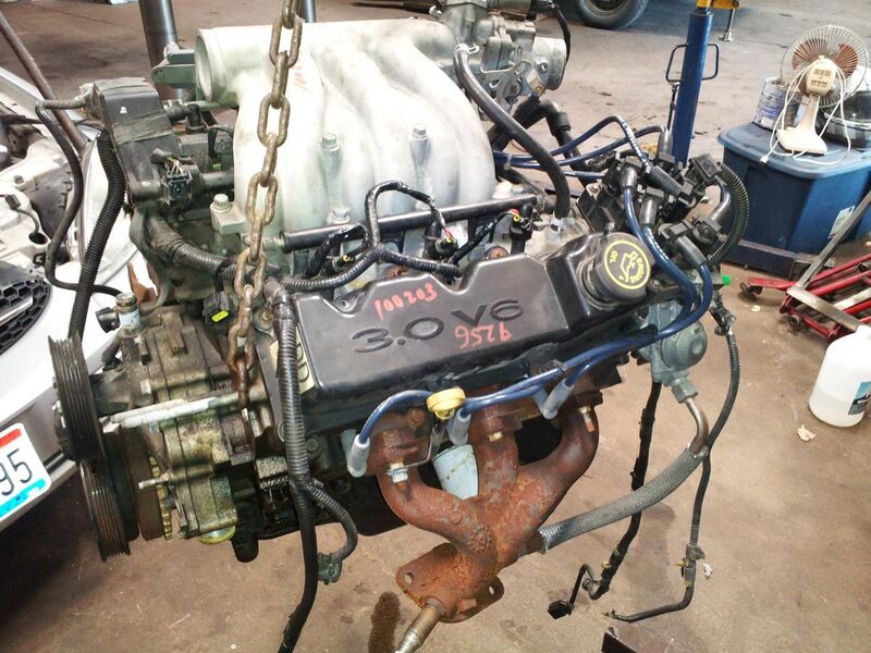 File:Ford 3.0 V6 engine.jpg