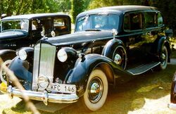 Packard 1502 Super Eight Touring Limousine 1937.jpg