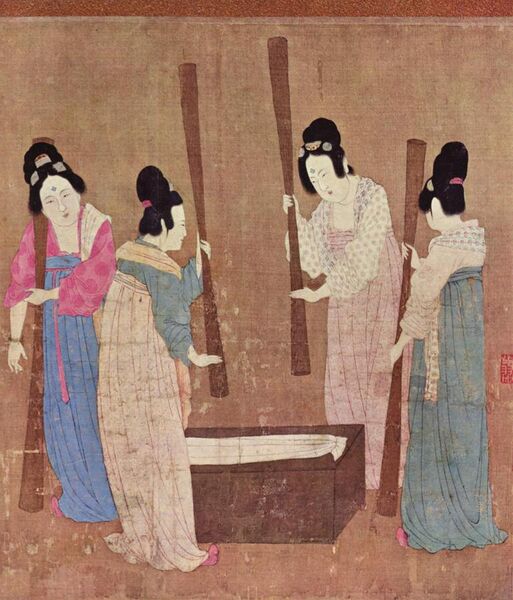 File:Court ladies pounding silk from a painting (捣练图) by Emperor Huizong.jpg