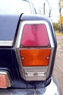 GAZ-24 (1st generation) "Volga" (tail light).jpg