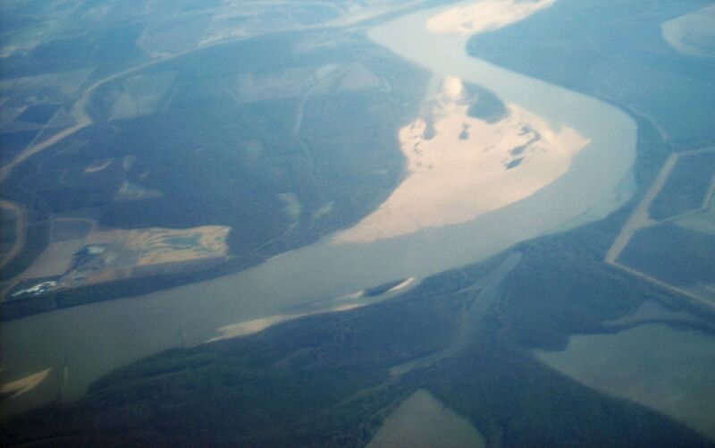 File:Mississippi River-sand bars.jpg