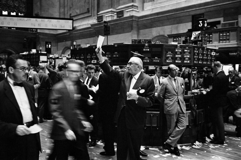 File:NY stock exchange traders floor LC-U9-10548-6.jpg