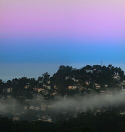 Earth's shadow and Belt of Venus.jpg