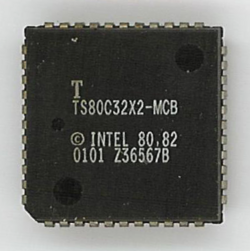 Ic-photo-Temic--TS80C32X2-MCB-(8032-MCU).png