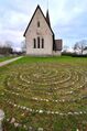 Labyrint vid, Fröjels kyrka, Gotland.jpg