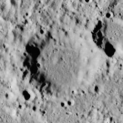 Perel'man crater AS15-M-2217.jpg