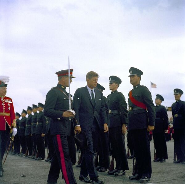 File:US President JF Kennedy inspects Bermuda Rifles 1961.jpg