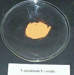 Vanadium(V) oxide.jpg