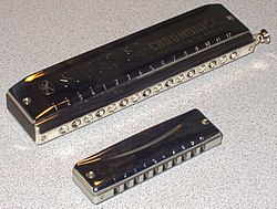 16-hole chrom 10-hole diatonic.jpg