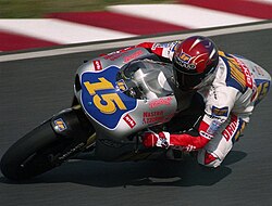 Doriano Romboni riding the Aprilia RSW-2 500 at the 1996 Japanese Grand Prix.