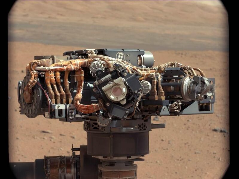 File:PIA16161-Mars Curiosity Rover-MAHLI.jpg