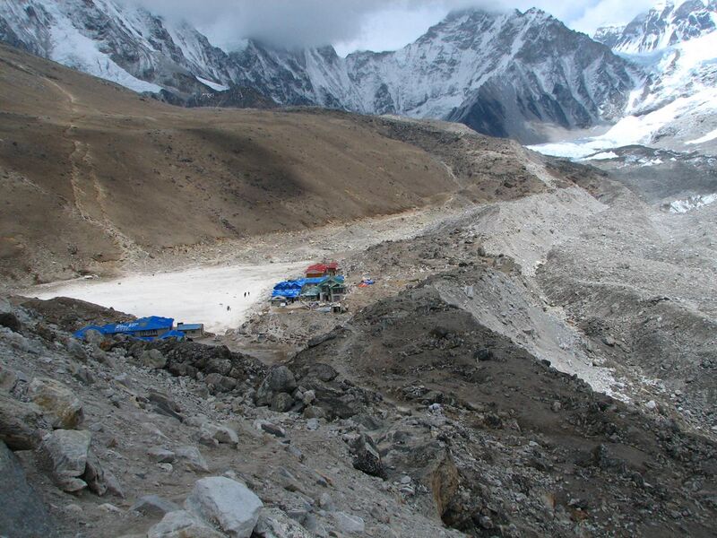 File:Nepal - Sagamartha Trek - 170 - Gorak Shep (497708037).jpg