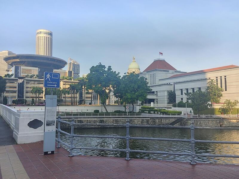 File:Singapore Parliament House and Supreme Court 20220222 182616.jpg