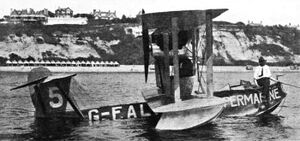 The Sea Lion I moored at the start of the Schneider Trophy race (10 September 1919).jpg