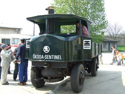 Brno, Řečkovice, nákladní automobil Škoda Sentinel.JPG