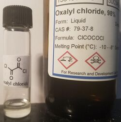 Oxalyl chloride.jpg