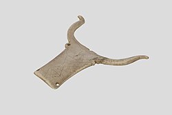 Bone plaque in the shape of a bull’s head from Bilche Zolote (MAK-8475).jpg