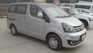 Gonow Xinglang facelift China 2016-04-09.jpg