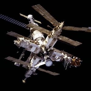 Mir from STS-81.jpg