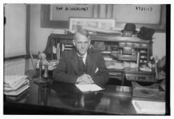 Roy Alexander Weagant circa 1915.jpg