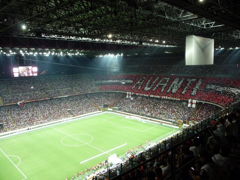 File:San Siro Stadium in the 2009-10 derby.jpg