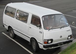 1982 Toyota HiAce (RH22, New Zealand).jpg